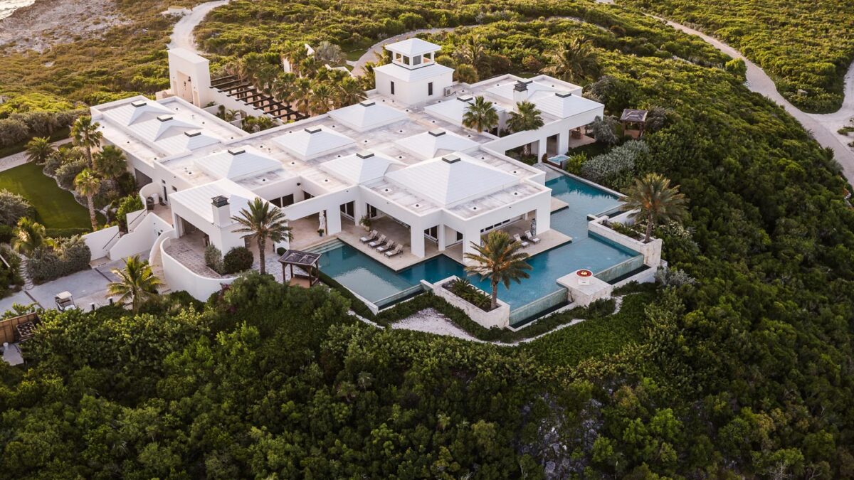 The Bahamas’ Most Luxurious Private Island Rentals: A Closer Look