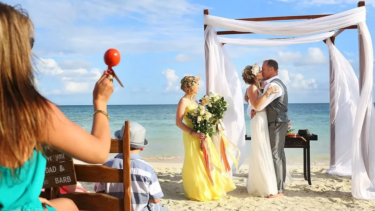 Renewing Your Story: How All-Inclusive Packages in Mexico Make Vow Celebrations Truly Effortless